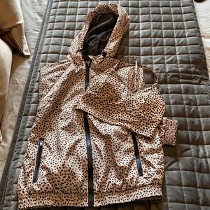 Animal print light weight windbreaker jacket.